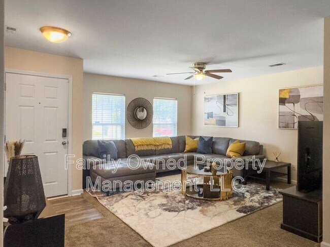Building Photo - 204 Wildberry Ln
