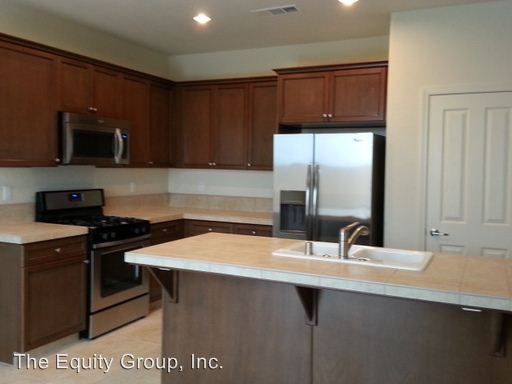 Building Photo - 6313 W Vine Ct