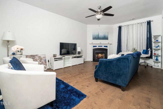 Building Photo - Build Equity While Leasing - Lease and Own...