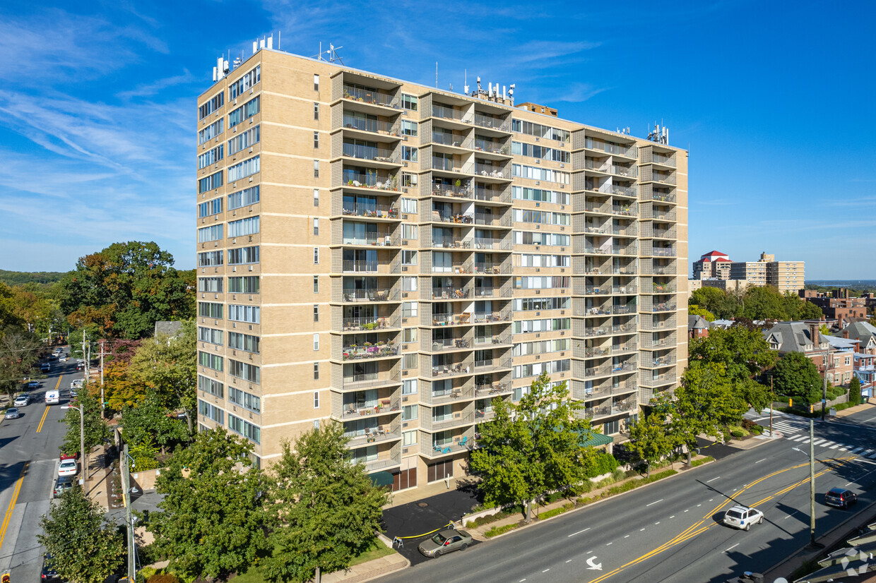 Foto principal - Fourteen-O-One Condos