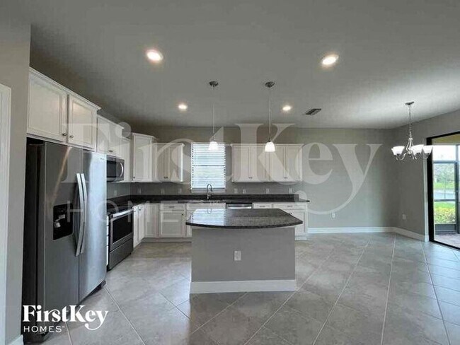 Foto del edificio - 2535 Marton Oak Blvd