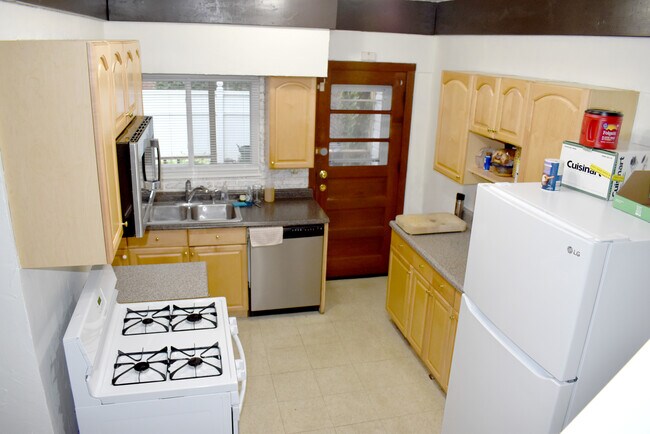 Building Photo - 2129 Wrights Way