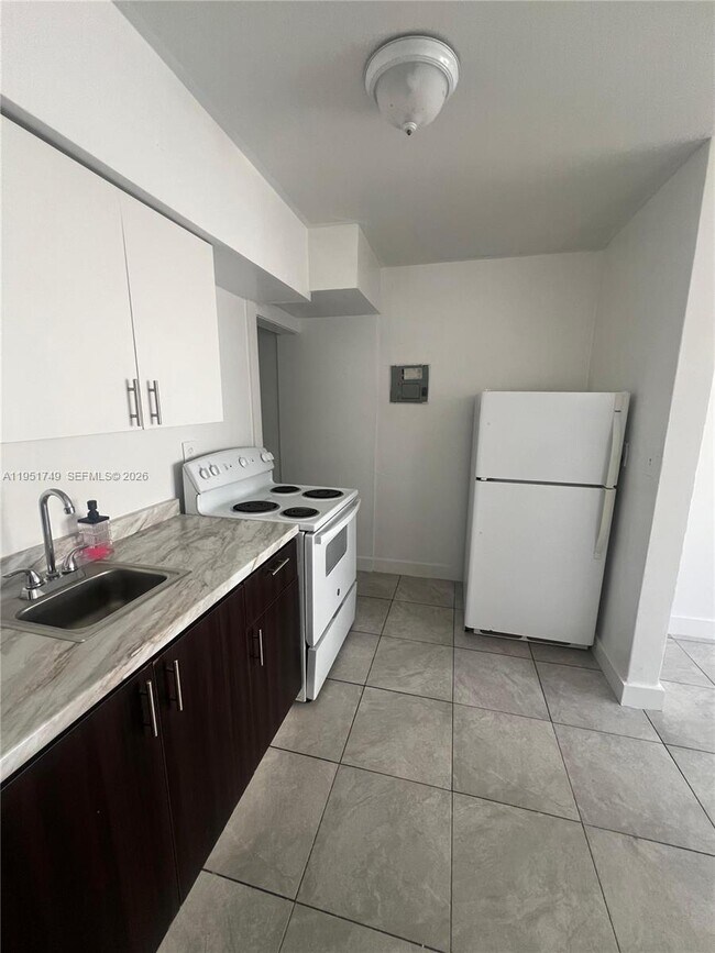 Foto del edificio - 16031 NE 18th Pl