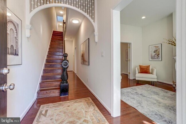 Building Photo - 619 FLORDIA AVE., NW
