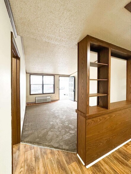 Foto del edificio - 2421 Madison St