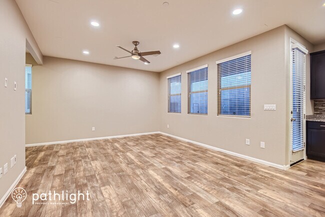 Foto del edificio - 7511 General Whipple Ct, Las Vegas, NV, 89166