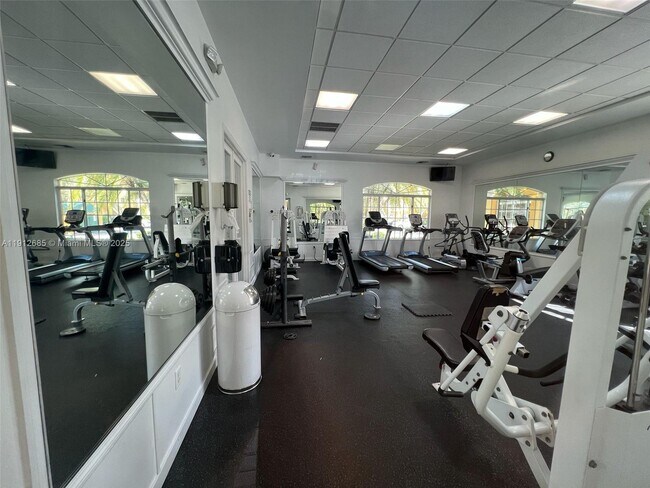 Foto del edificio - 7340 NW 114th Ave