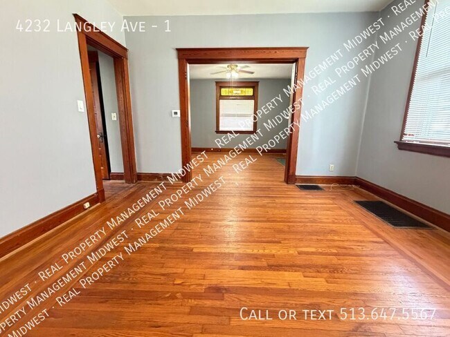 Foto del edificio - 4232 Langley Ave