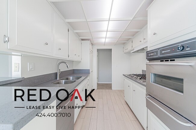 Foto del edificio - 4433 Colbath Ave