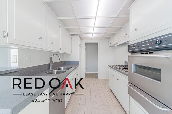 Foto del edificio - 4433 Colbath Ave