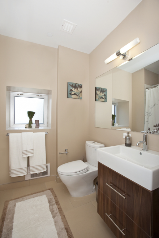 Building Photo - *NO FEE* NATURAL LIGHT POURING IN UNIT--TO...