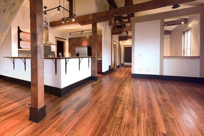 Living area and kitchen - 29 Middlebrook Ave