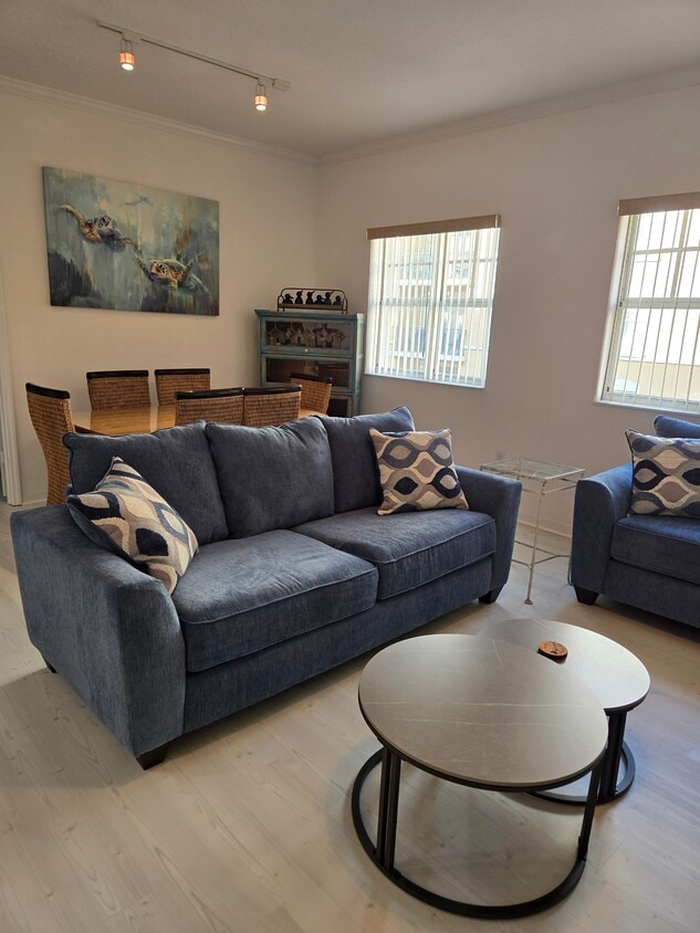 Photo - 1064 N Tamiami Trl (Sarasota, FL)