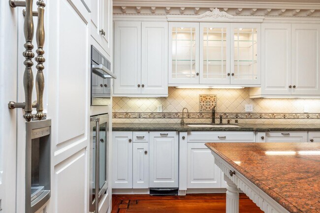 Foto del edificio - 222 6th Ave