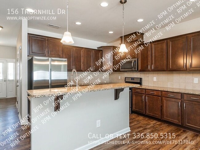 Building Photo - 156 Thornhill Dr