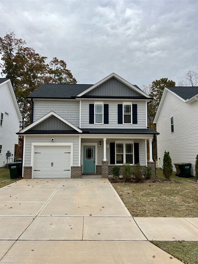 Primary Photo - 3 br, 2.5 bath House - 183 Diploma Dr