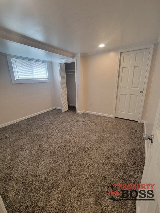 Building Photo - 564 Carolina St