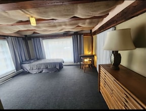 Building Photo - 129 Paxton Rd