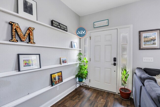 Foto del edificio - Stunning 3-Bedroom Home in University Park – Move-In Ready!