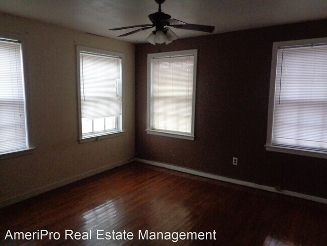 Foto del edificio - 3 br, 2 bath House - 1990 E Lowden St.