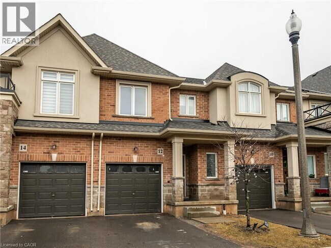 Building Photo - 12 Mockingbird Ln