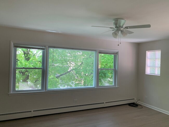 Building Photo - 5910 W Gunnison St