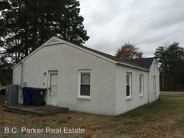 Building Photo - 921 E Haggard Ave