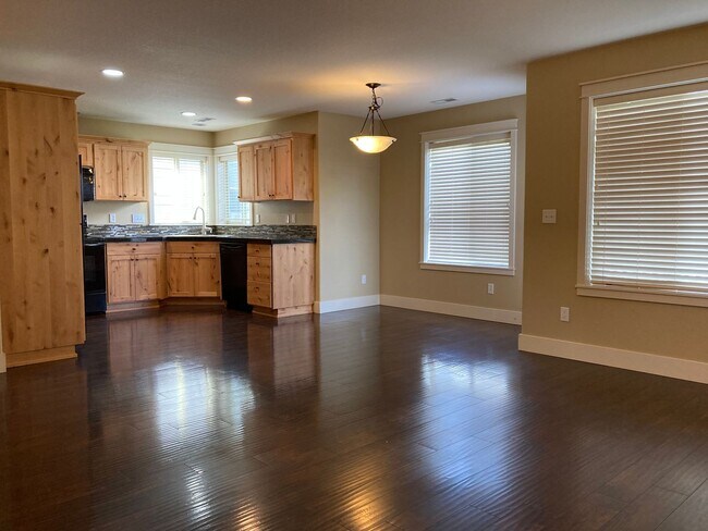 Foto del edificio - Beautiful 2 Story Home in Newberg