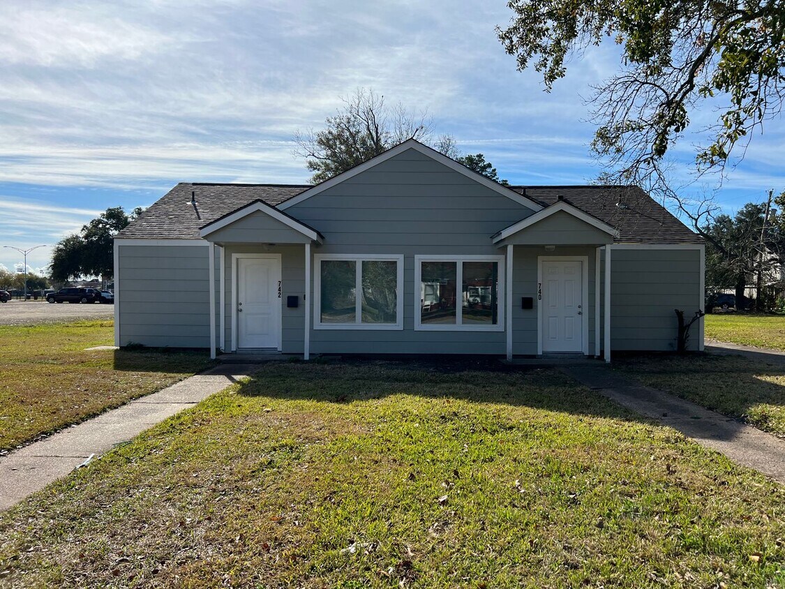 Foto principal - 740/42 E Caston St