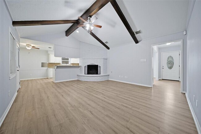 Foto del edificio - 9631 Railton St