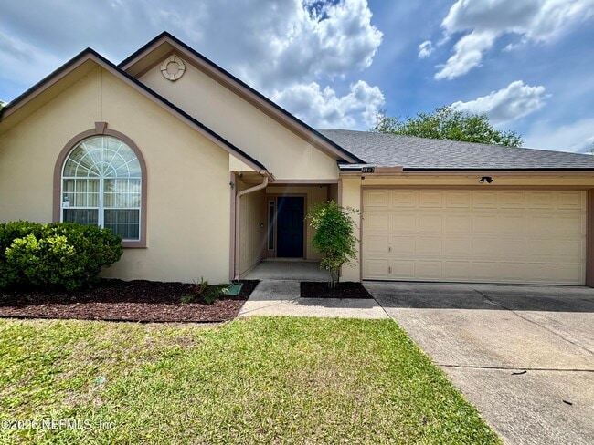 Building Photo - 8467 Charlesgate Cir E