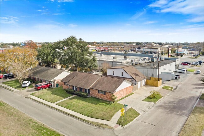 Foto del edificio - 1502 Dabney Dr