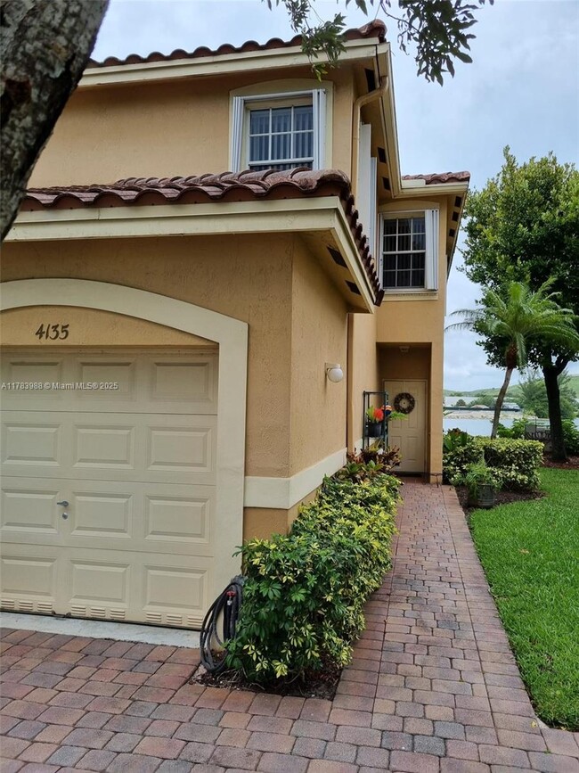 Building Photo - 4135 Crystal Lake Dr