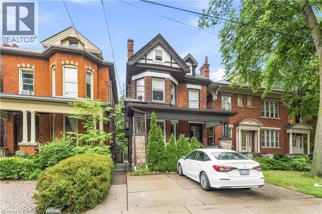 Building Photo - 102 Herkimer St