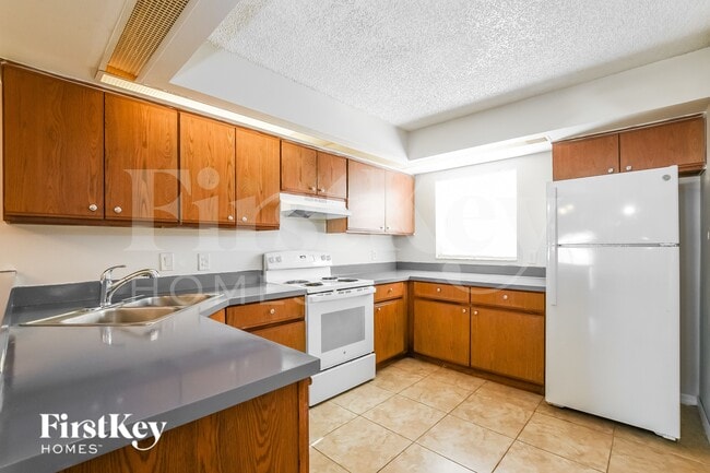 Foto del edificio - 1051 Shepherd Ave