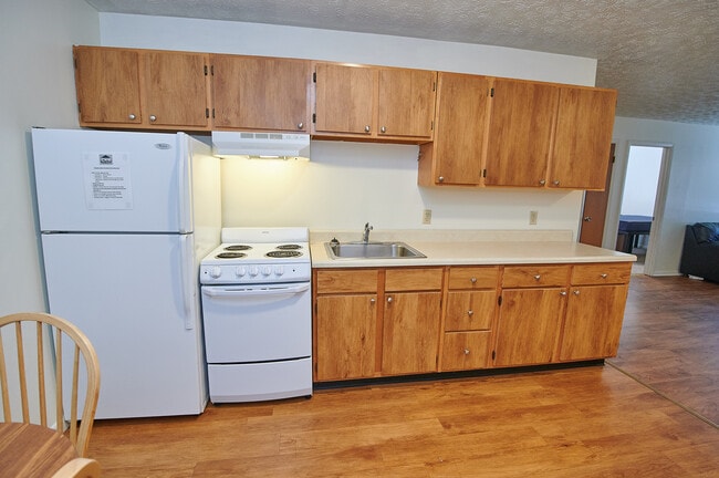 Cocina - Crimson Hawk Housing