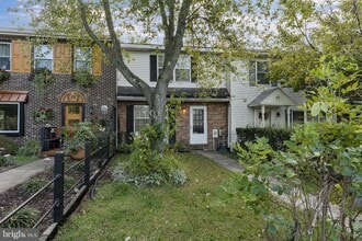 Building Photo - 54 Ray Ave