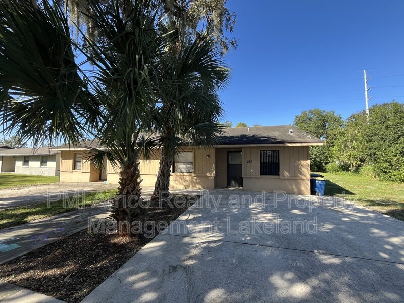 Foto principal - 265 Fleetwood Ave