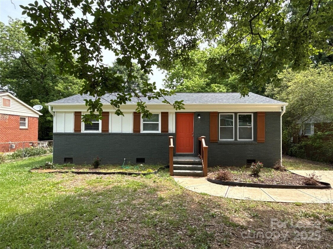 Primary Photo - 4912 Winchester St