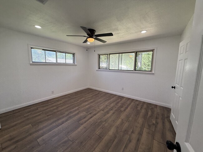 Foto del edificio - 505 N Florence St