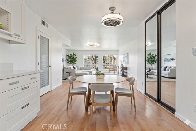 Foto del edificio - 5250 Zelzah Ave