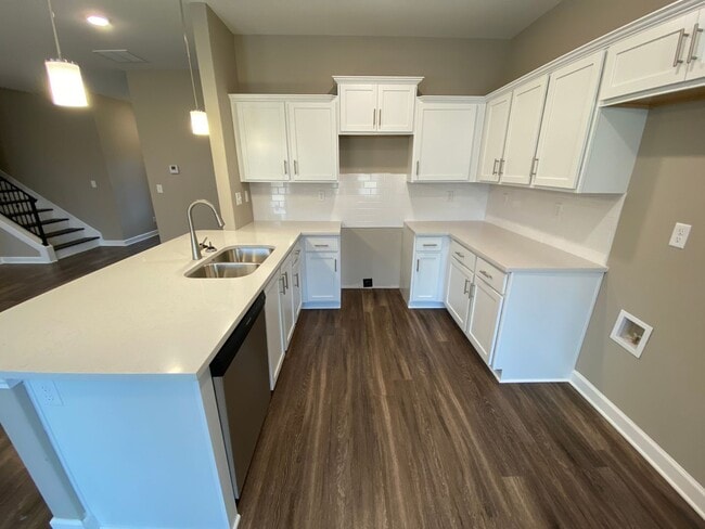 Building Photo - A NEW HOME MADE FOR YOU!