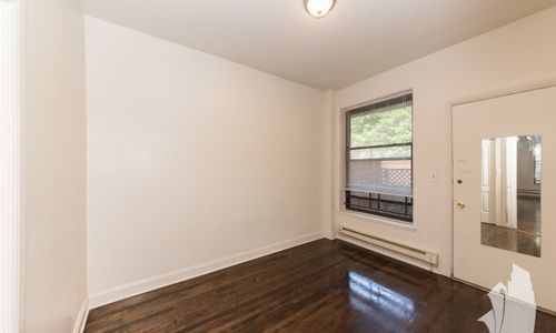 Foto del edificio - 1415 W Hutchinson St