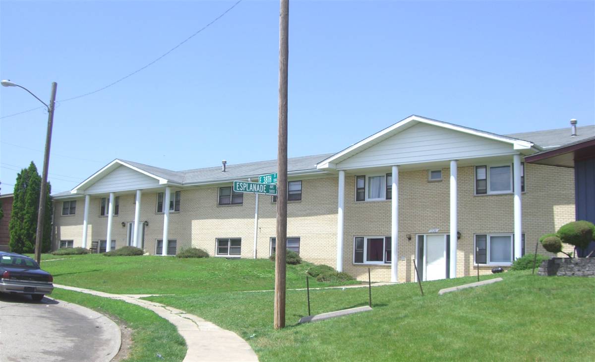 Foto del edificio - 1320-1326 E 38th St