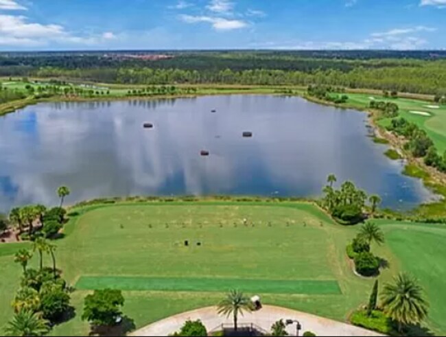 Foto del edificio - ** NEW CONSTRUCTION VERY MODERN 2 PLUS A D...