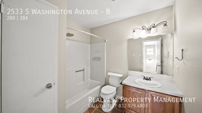 Foto del edificio - 2533 S Washington Ave