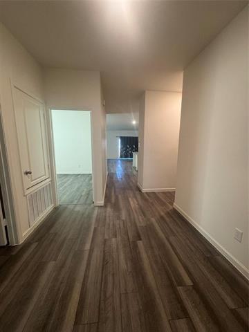 Foto del edificio - 8409 Hawkview Dr