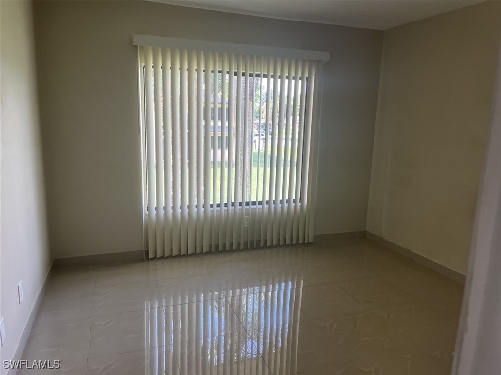 Foto del edificio - 608 Gerald Ave