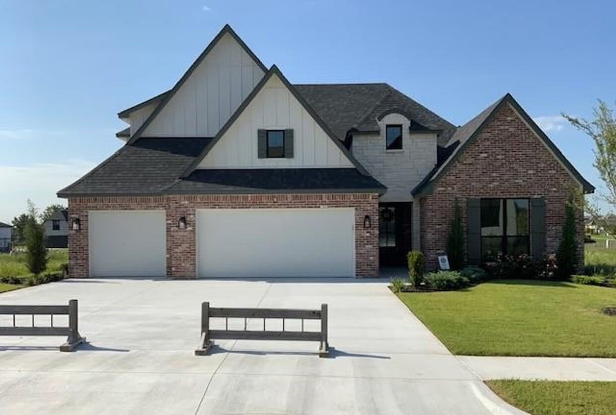 Foto principal - New Construction In Bixby!