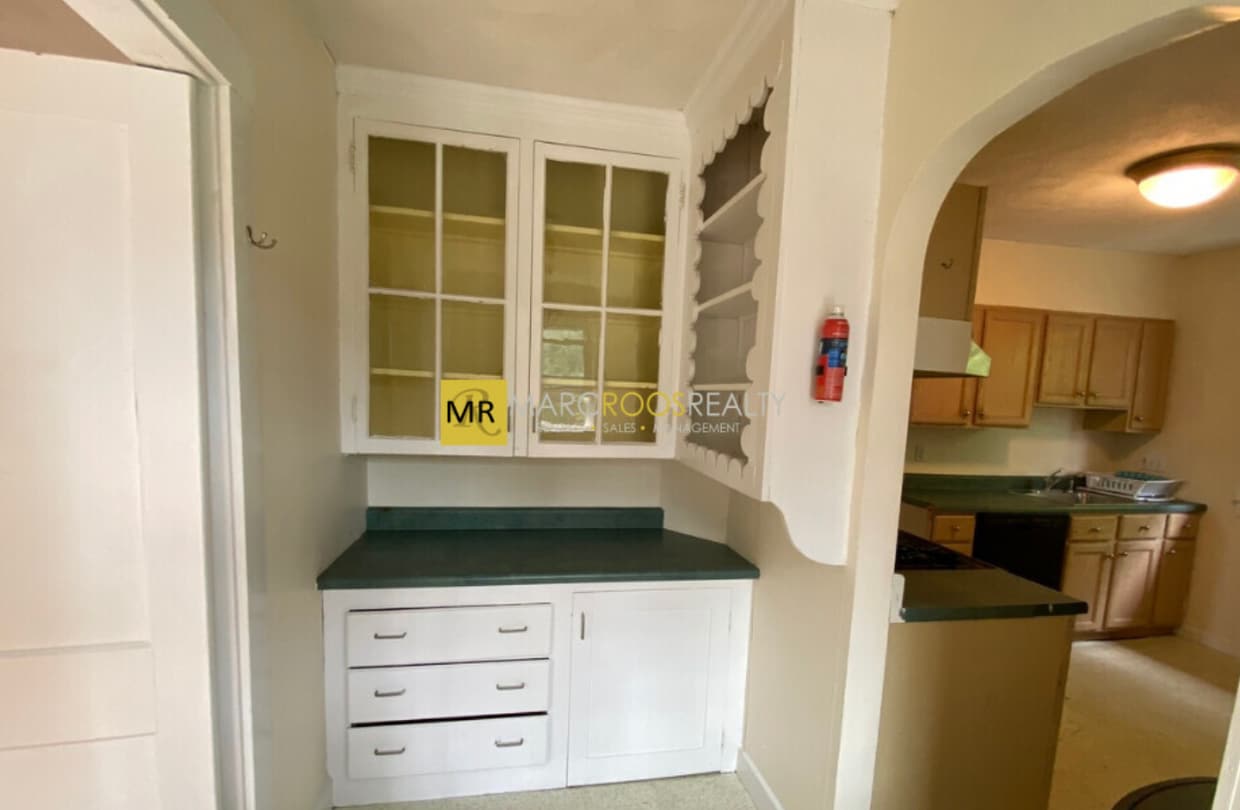 Primary Photo - 28 Manet Rd